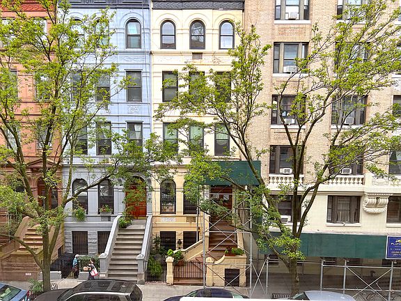 3rd image of 157 W 80th St APT 3A