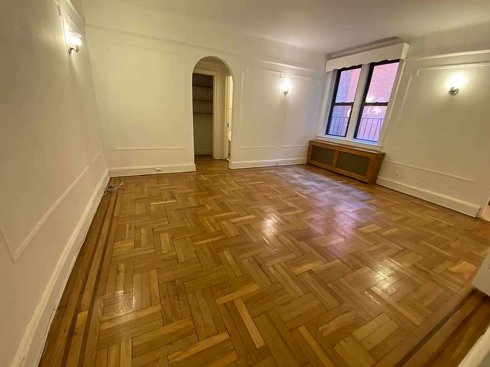1st image of 33-12 28th St