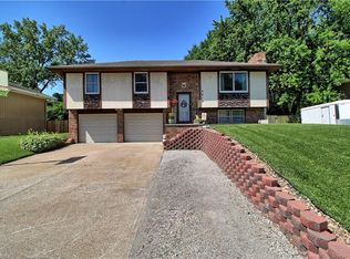4614 Zebra Ln, Saint Joseph, MO 64506