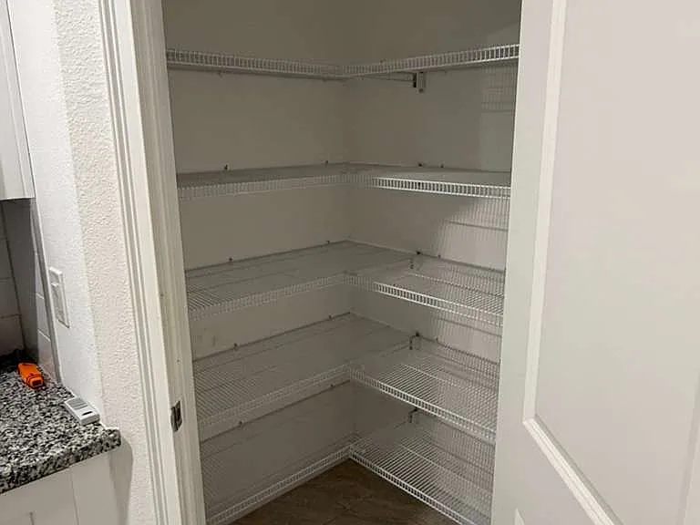Kitchen pantry