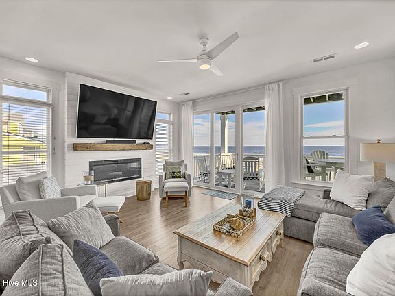 5th image of 810 N Carolina Beach Avenue N #1