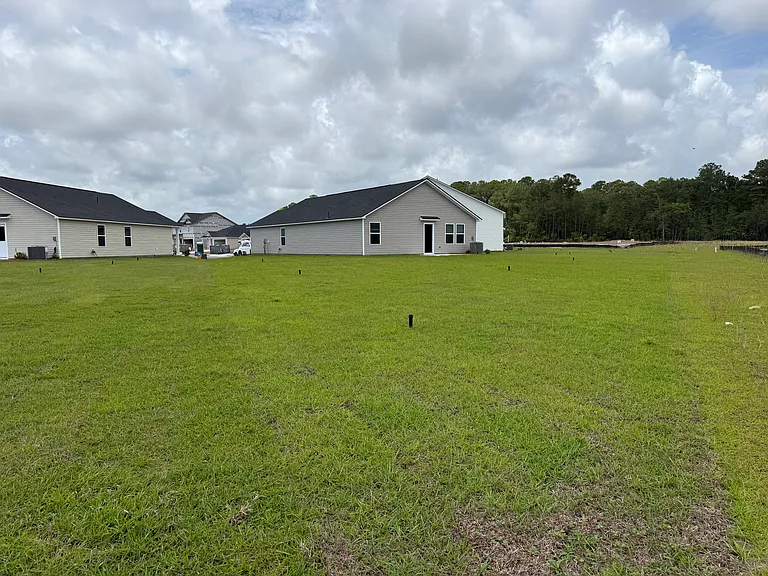 1114 Cooper Hawk Ln SW — Photo 10