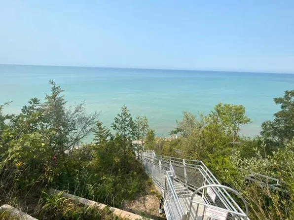 7248 Miami St, South Haven, MI 49090