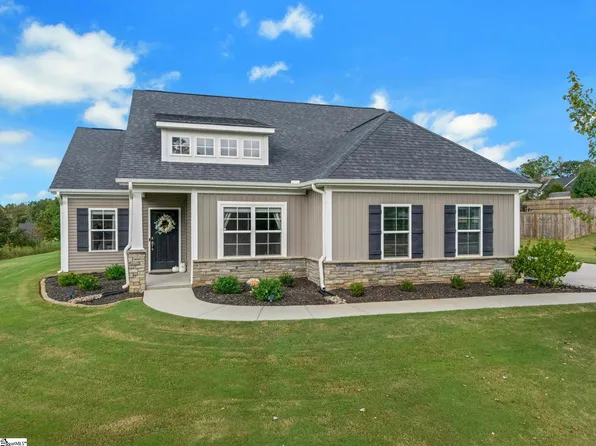 119 Coppermine Dr, Easley, SC 29642