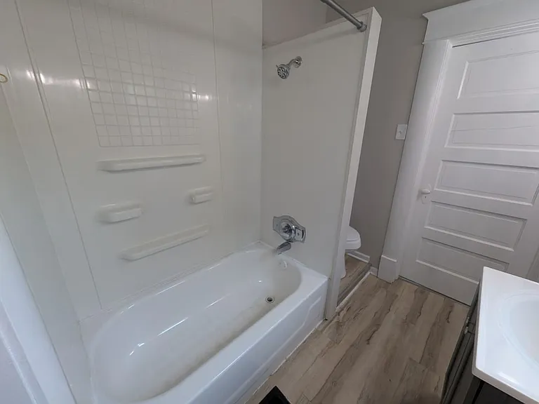 2614 Sacramento St — Photo 10