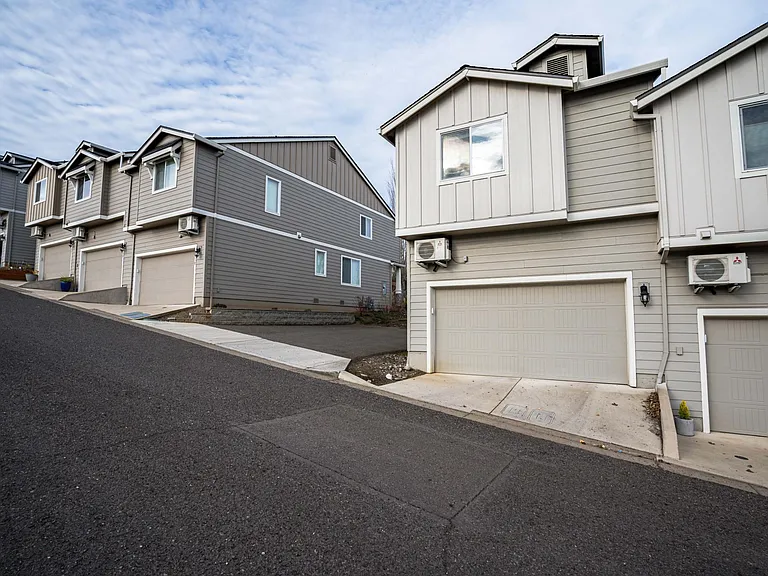 15764 SE Misty Dr — Photo 30