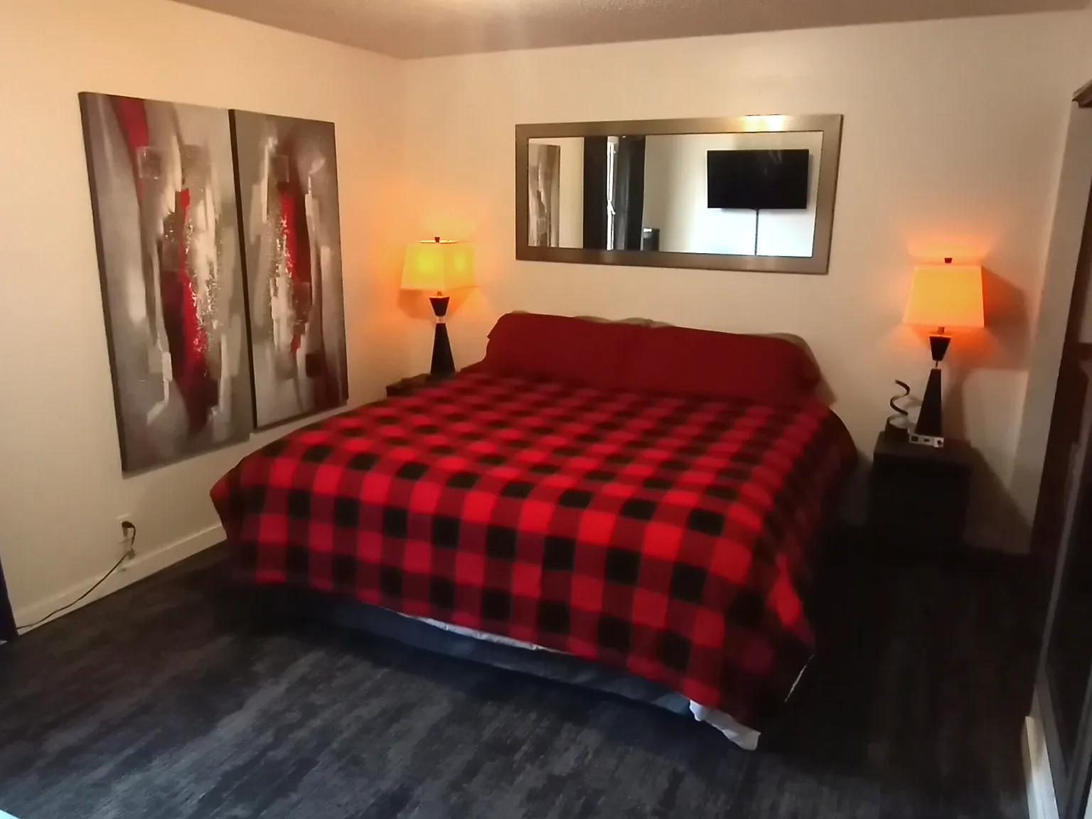 2 bed, 900 sqft, $950 — Photo 2