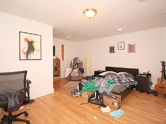 4th image of 3414 N Bosworth Ave APT Gdn