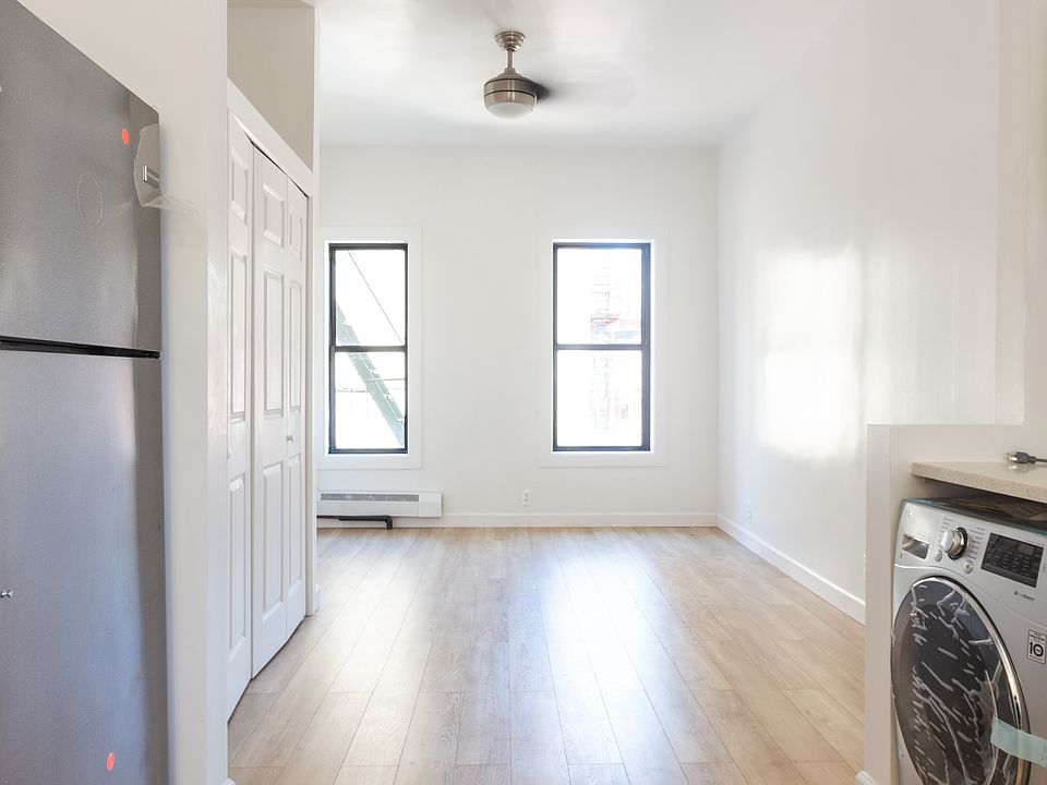 1st image of 300 W 144th St APT 4