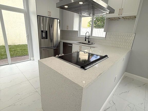 4th image of 3705 VALAIS Drive