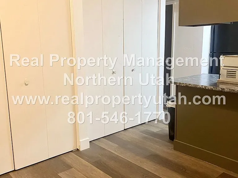 111 E Center St #C5 — Photo 6
