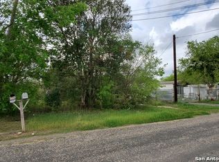 1531 Hough Ave, Adkins, TX 78101