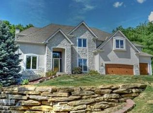 8106 NW Roberts Rd, Weatherby Lake, MO 64152