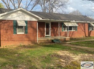 143 Carroll St S, Bruceton, TN 38317
