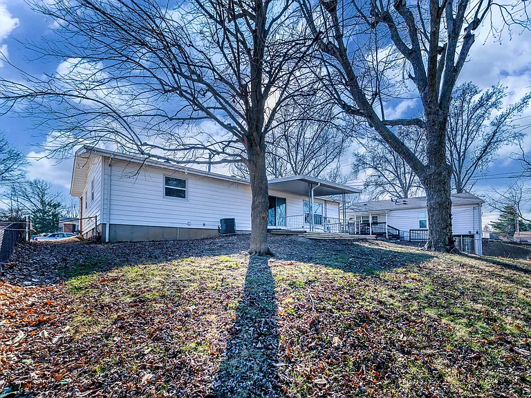 8435 Bridle Spur Dr — Photo 42