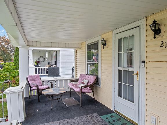 3rd image of 217 Clover Ave