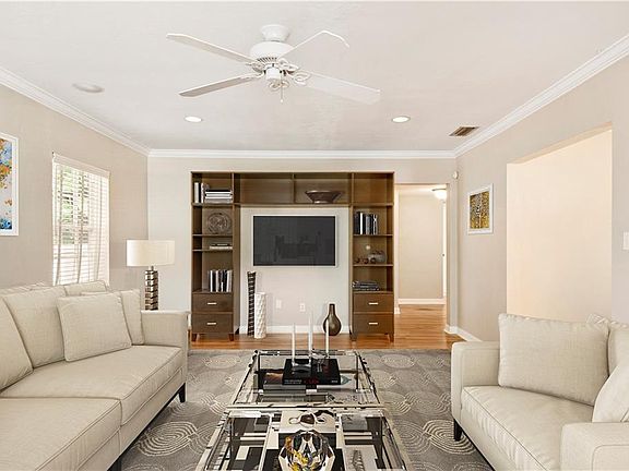 4th image of 2937 Oberlin Ave