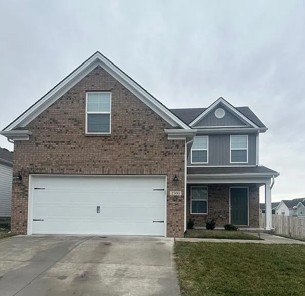 8004 Driftwood Loop — Photo 1