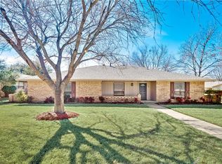 1944 Maxwell Dr, Lewisville, TX 75077