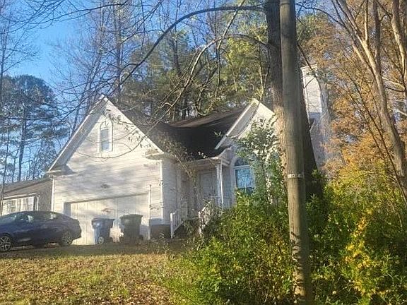 2nd image of 6213 Leesburg Ln