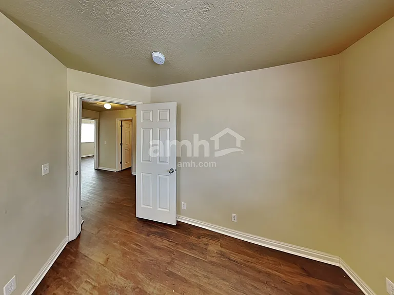 2204 N 1960 W — Photo 16