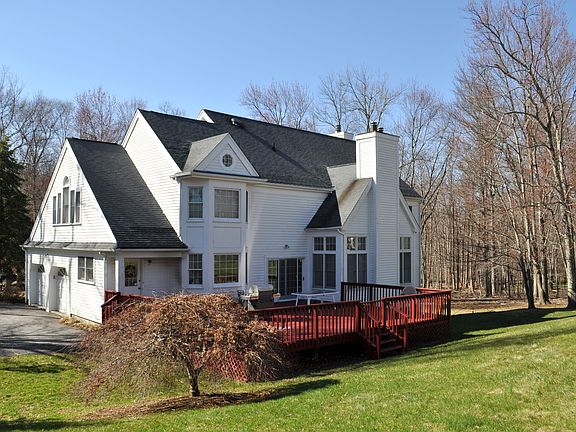 2nd image of 2346 Field St