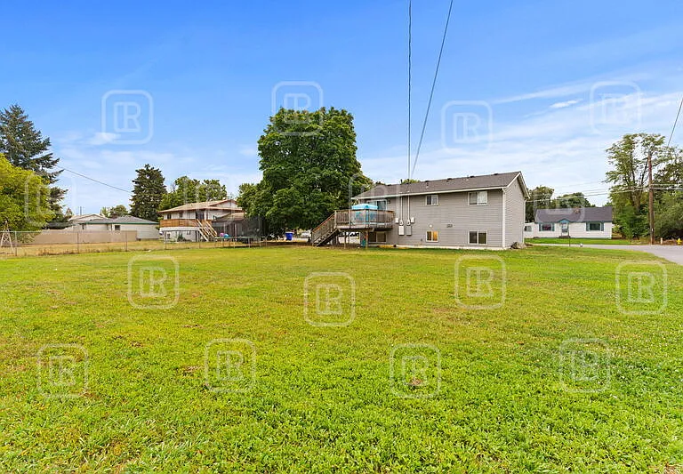 10505 E Mission Ave — Photo 16