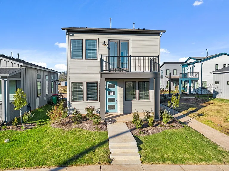 3235 Loam Ln — Photo 1