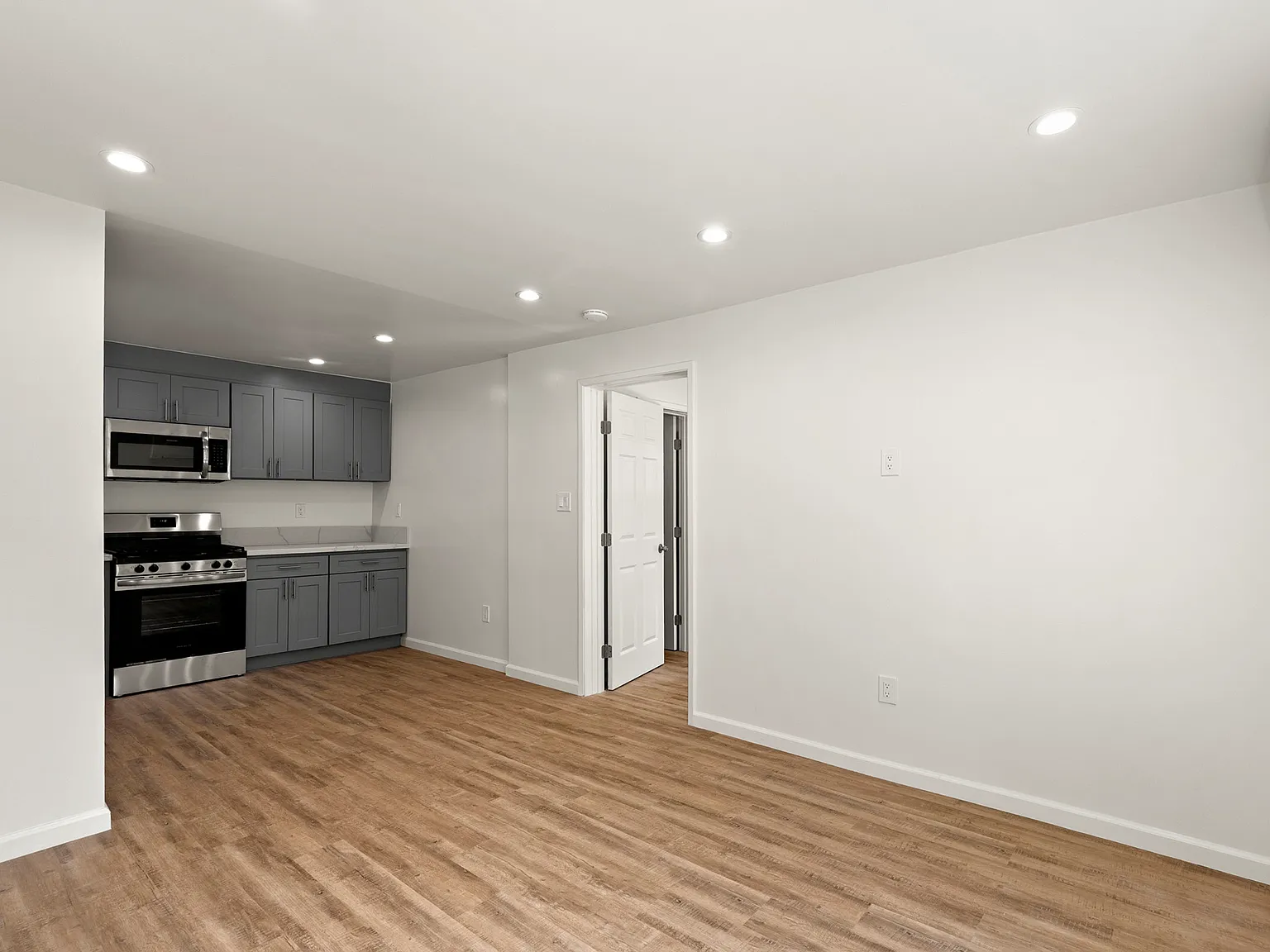 1 bed, 475 sqft, $3,450 — Photo 2