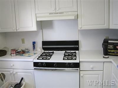 3rd image of 81 S Buckhout St