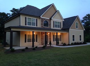 14 Westwood Ct, Newnan, GA 30263