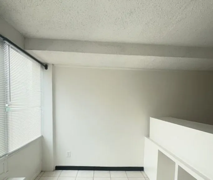 1700 Clinch Ave #407 — Photo 6