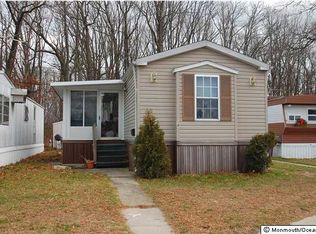 14 Shorehaven Trailer Park, Hazlet, NJ 07730