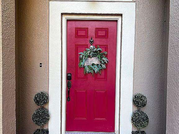5th image of 510 Canary Island Cir