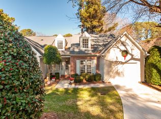 27 Renwick Ct, Raleigh, NC 27615