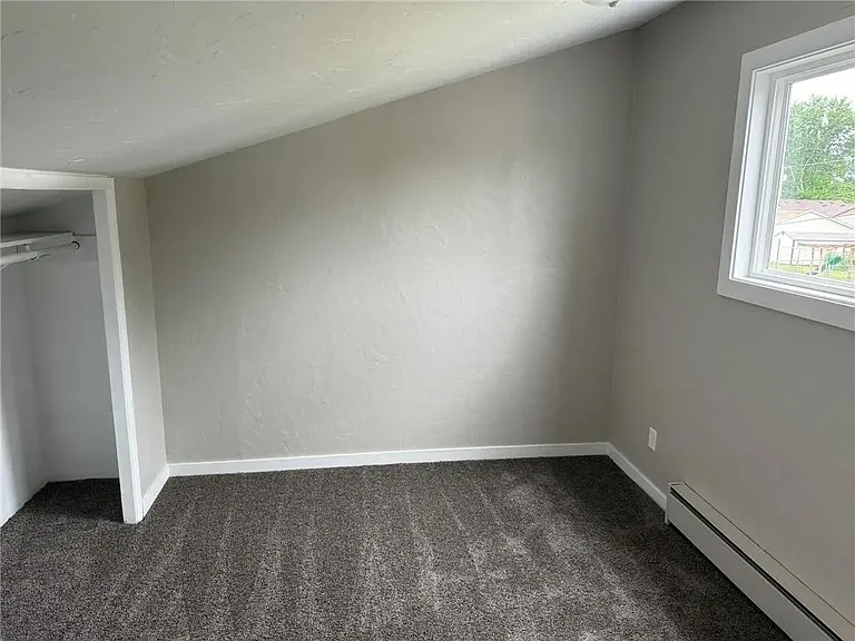 302 Gibson St — Photo 24