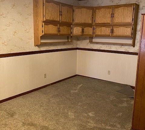 5th image of 434 Woodview Ave