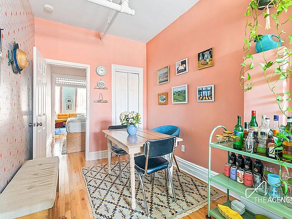 4th image of 231 Maujer St APT 3L