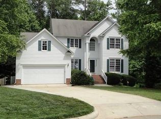 107 Hounslow Ct, Cary, NC 27518
