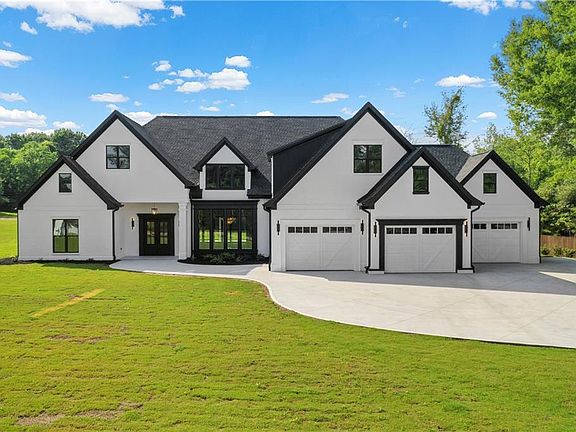 3rd image of 2376 Wall Rd