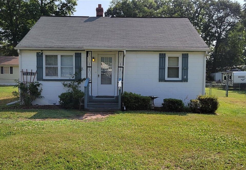 1st image of 16203 Lucia Dr