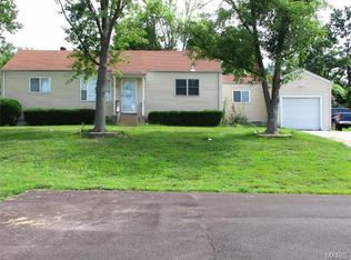 833 Forder Ct, Saint Louis, MO 63129