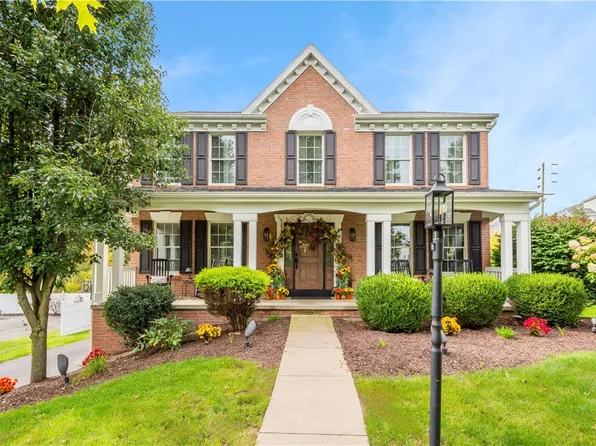 1009 Fieldstone Dr, Canonsburg, PA 15317