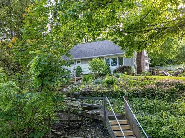 332 S 3rd St, Bangor, PA 18013