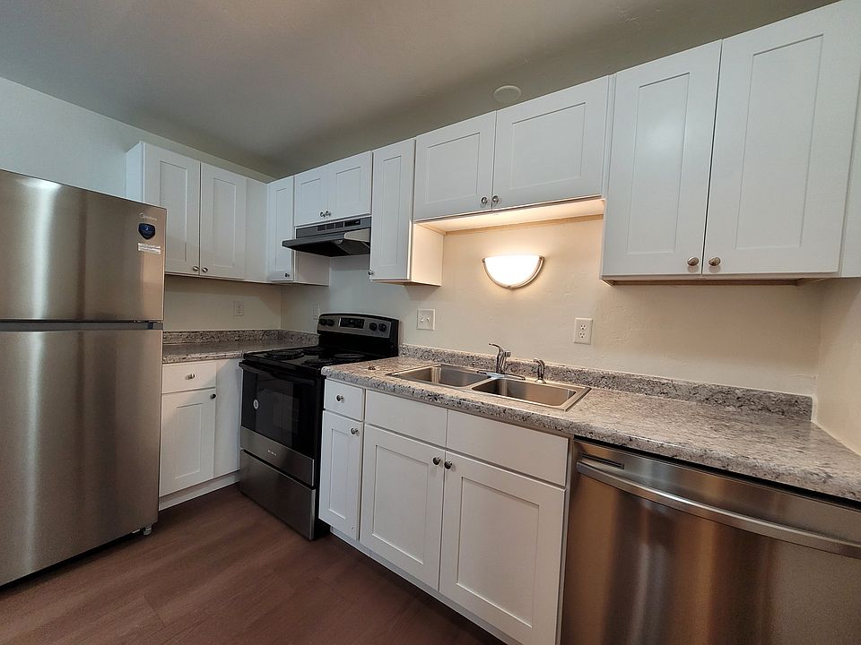 1st image of 308 Leeland St #4