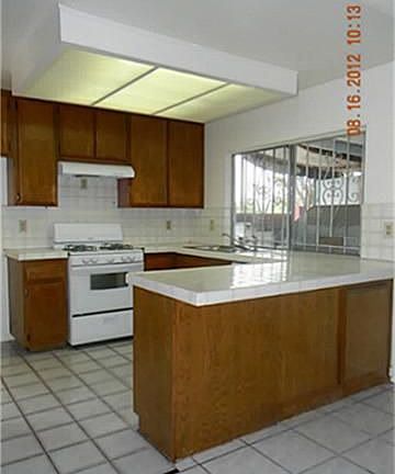 2nd image of 2740 E Melissa St