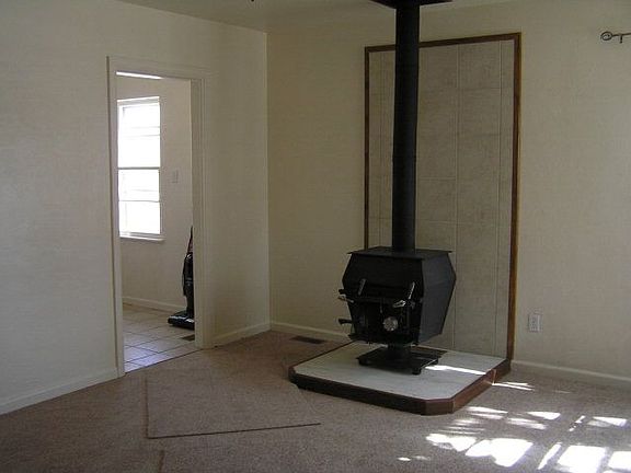 4th image of 1630 Pike Ave