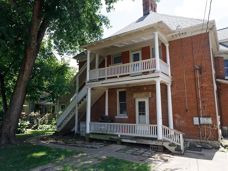 1019 Findley Ave #1 — Photo 2