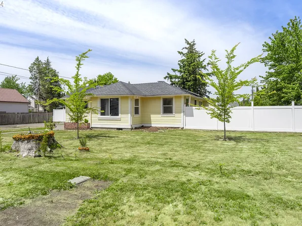 14639 SE Rhine St, Portland, OR 97236
