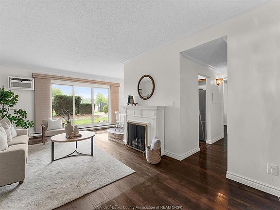4th image of 9099 Riverside Dr E #E109